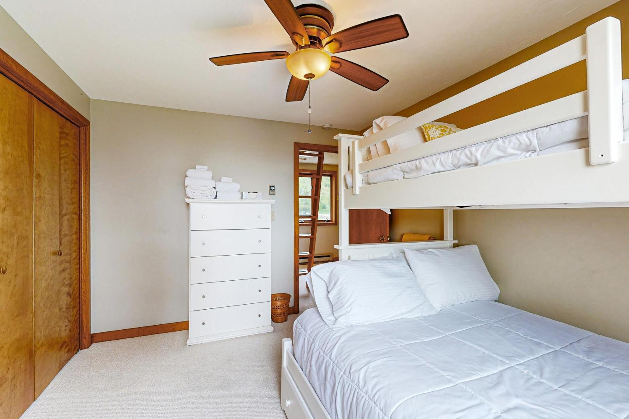 Samoset Condo On Lake Winnipesaukee Гилфорд Номер фото